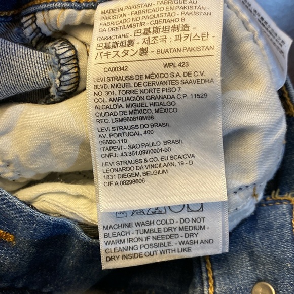 Levi’s 720 High-Rise Super Skinny Distressed Jeans - Size 31✨ - Picture 9 of 14